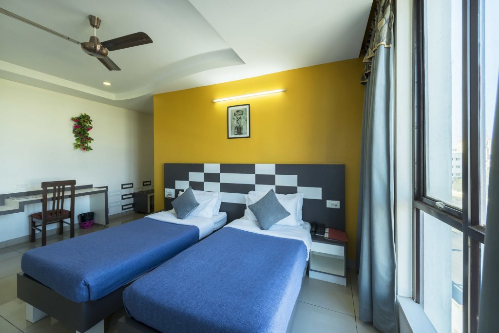 Фото  Treebo Raj Elegance Manyata Tech Park