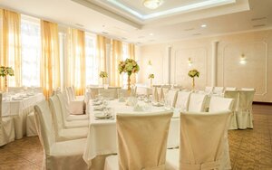 Majestik (Baǵanashyl shaǵyn aýdany, Sanatornaıa kóshesi, 14), restaurant