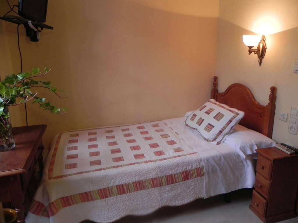 Фото Hostal El Olivo