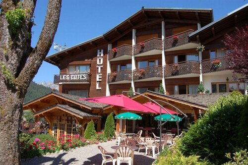 Внешний вид отеля Hôtel Loisirs Les Côtes, Résidence et Chalets в Морзине, фото 1