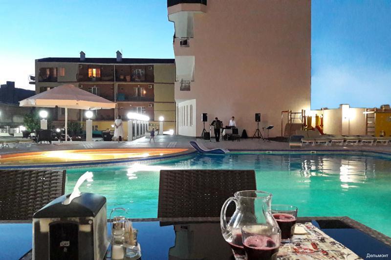 Фото Дельмонт