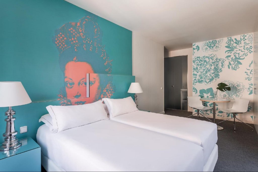 Фото Hotel Room Mate Laura