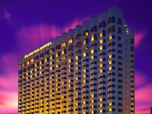 Гостиница Diamond Hotel Philippines в Маниле
