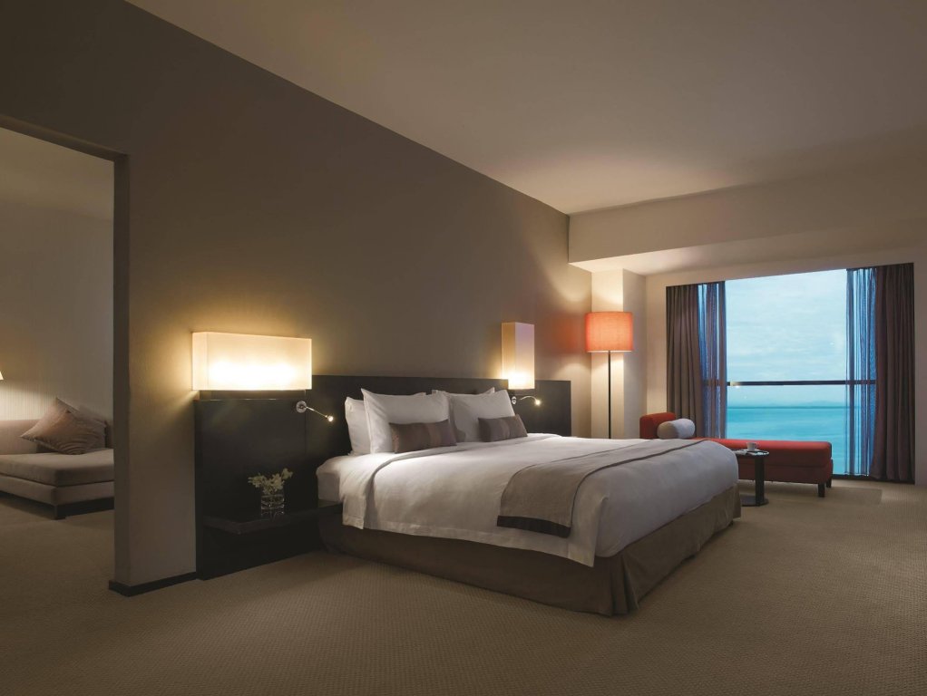 Фото G Hotel Kelawai