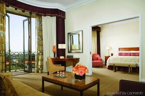 Beverly Wilshire, A Four Seasons Hotel (Beverly Hills, Wilshire Boulevard, 9500), hotel