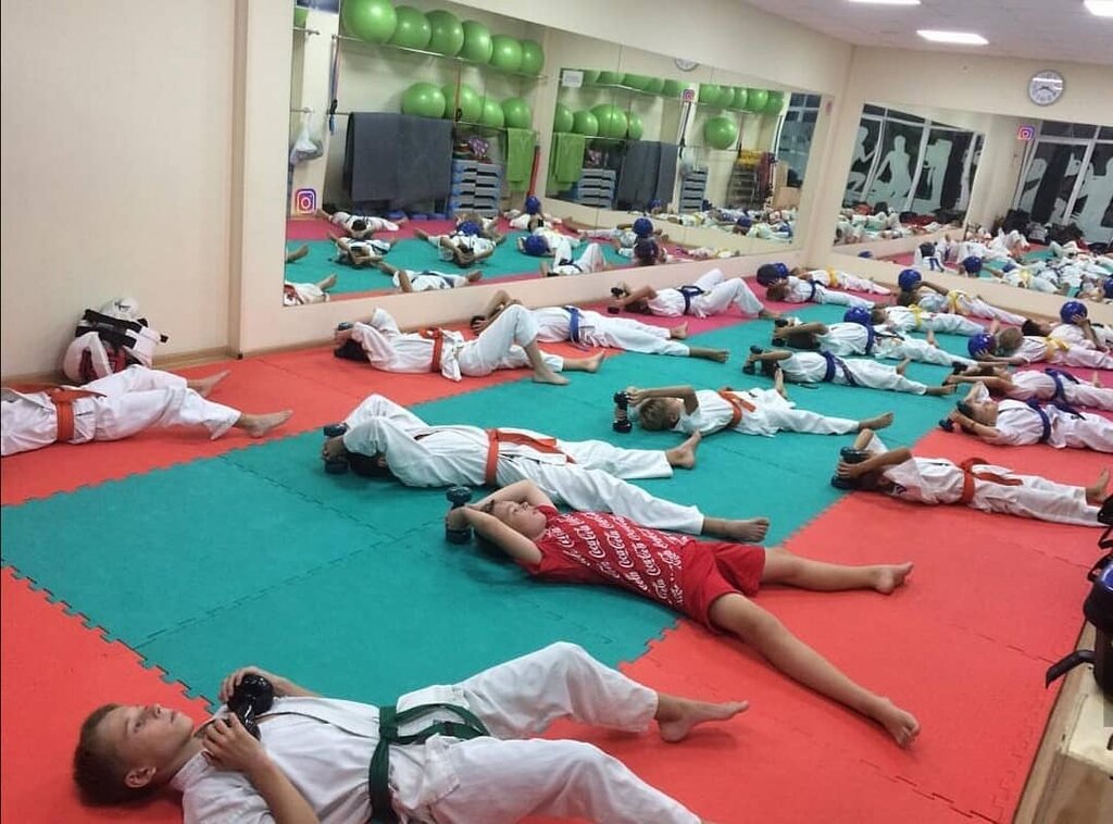 Адреналин ул гагарина 65 фото Fitnes-klub Adrenalin, fitness club, Russia, Kaliningrad, Yuriya Gagarina Street