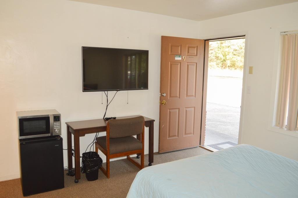 Фото Bay Bridge Motel