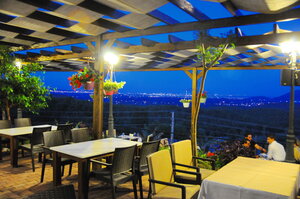 Körfez Aşiyan Restaurant (Geyikbayırı Mah., 4224 Sok., No:27, Konyaaltı, Antalya), restoran  Konyaaltı'ndan