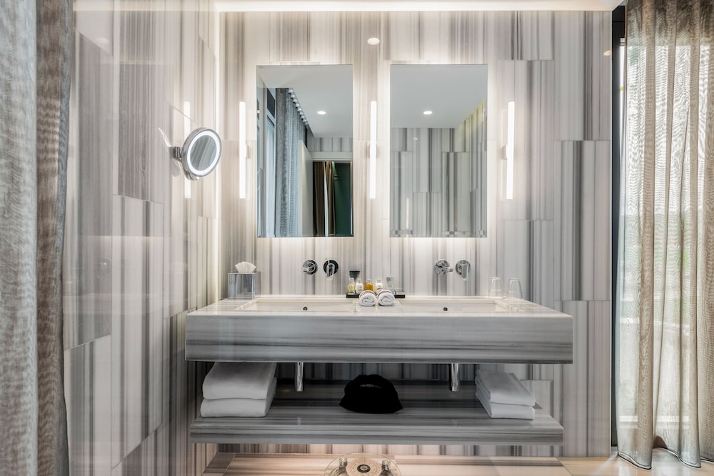 Фото Tsinandali Estate, A Radisson Collection Hotel