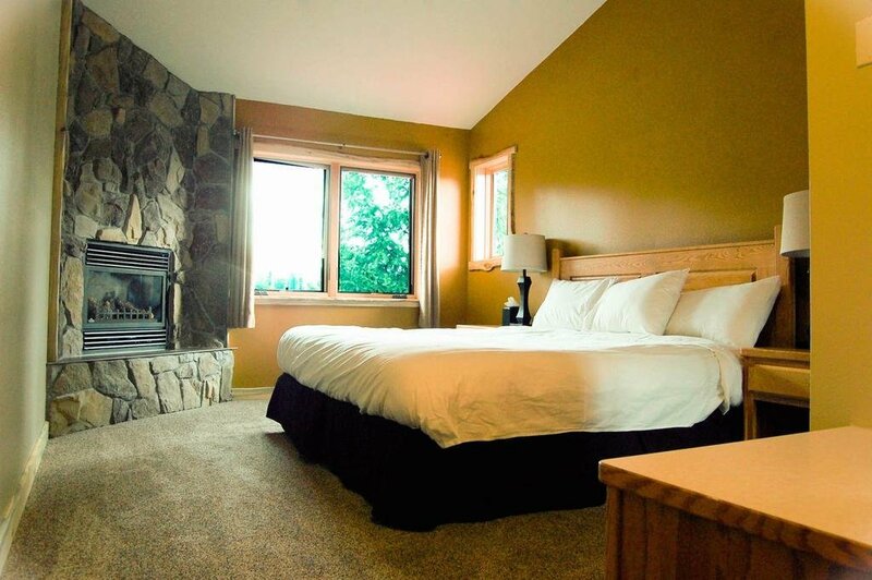 Гостиница Arrowhead Mountain Lodge
