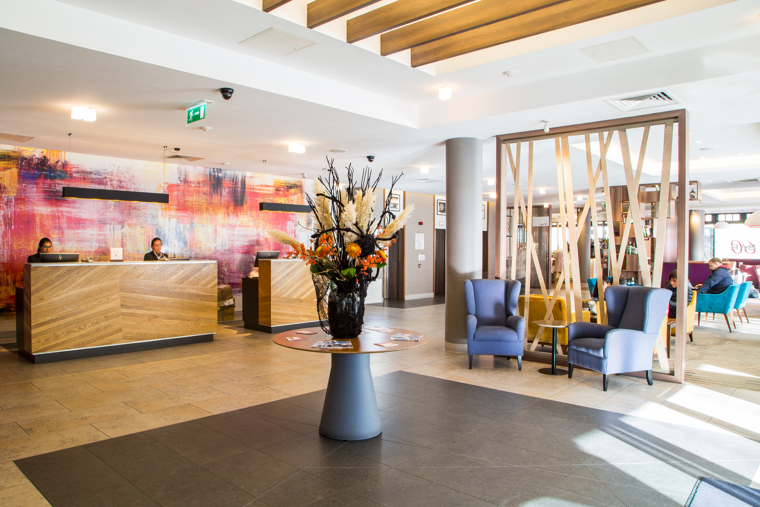 Фото DoubleTree by Hilton London Angel Kings Cross