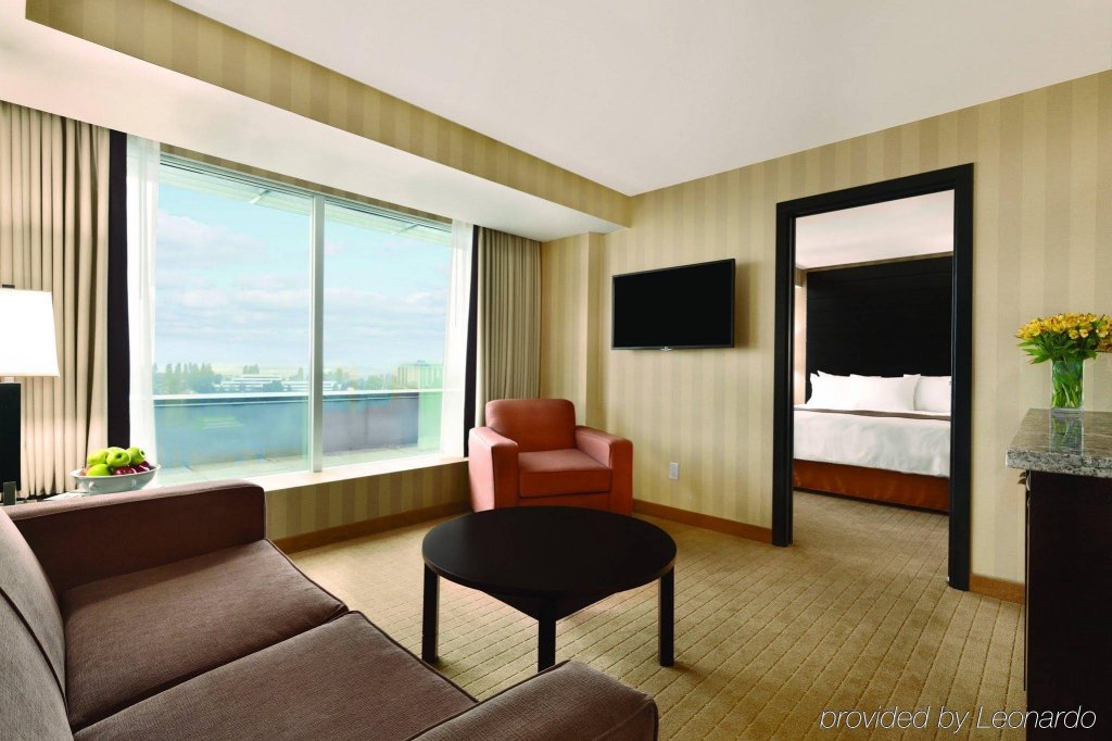 Фото Radisson Hotel Vancouver Airport