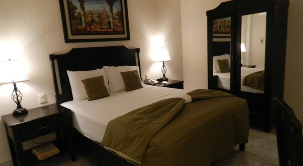 Фото Hotel Victoria Merida