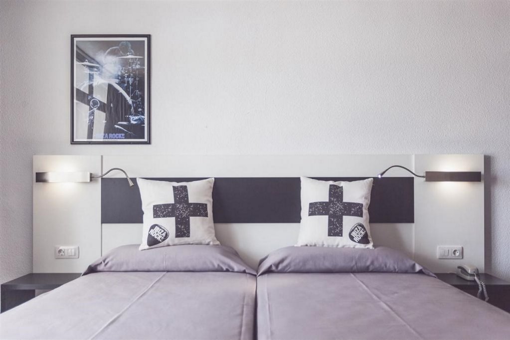 Фото Ibiza Rocks Hotel