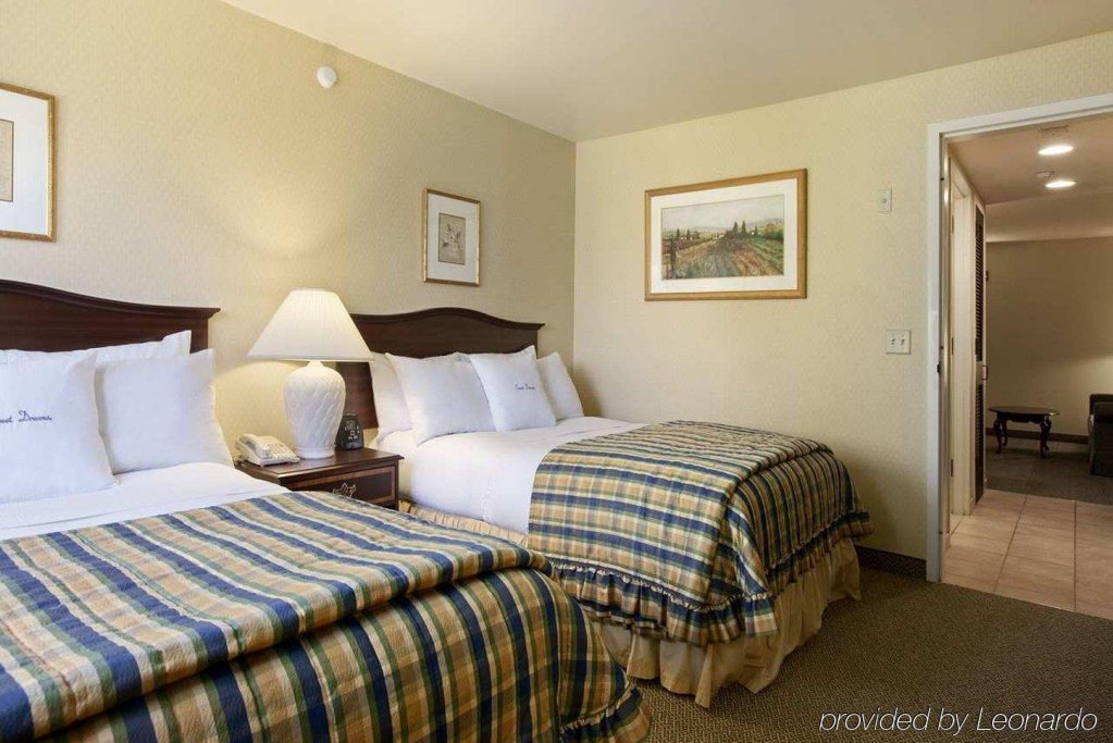 Фото Delta Hotels by Marriott Burlington
