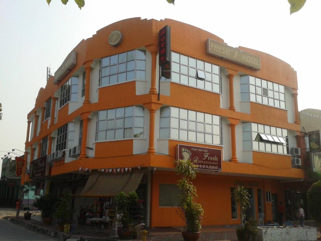 Фото отеля 1