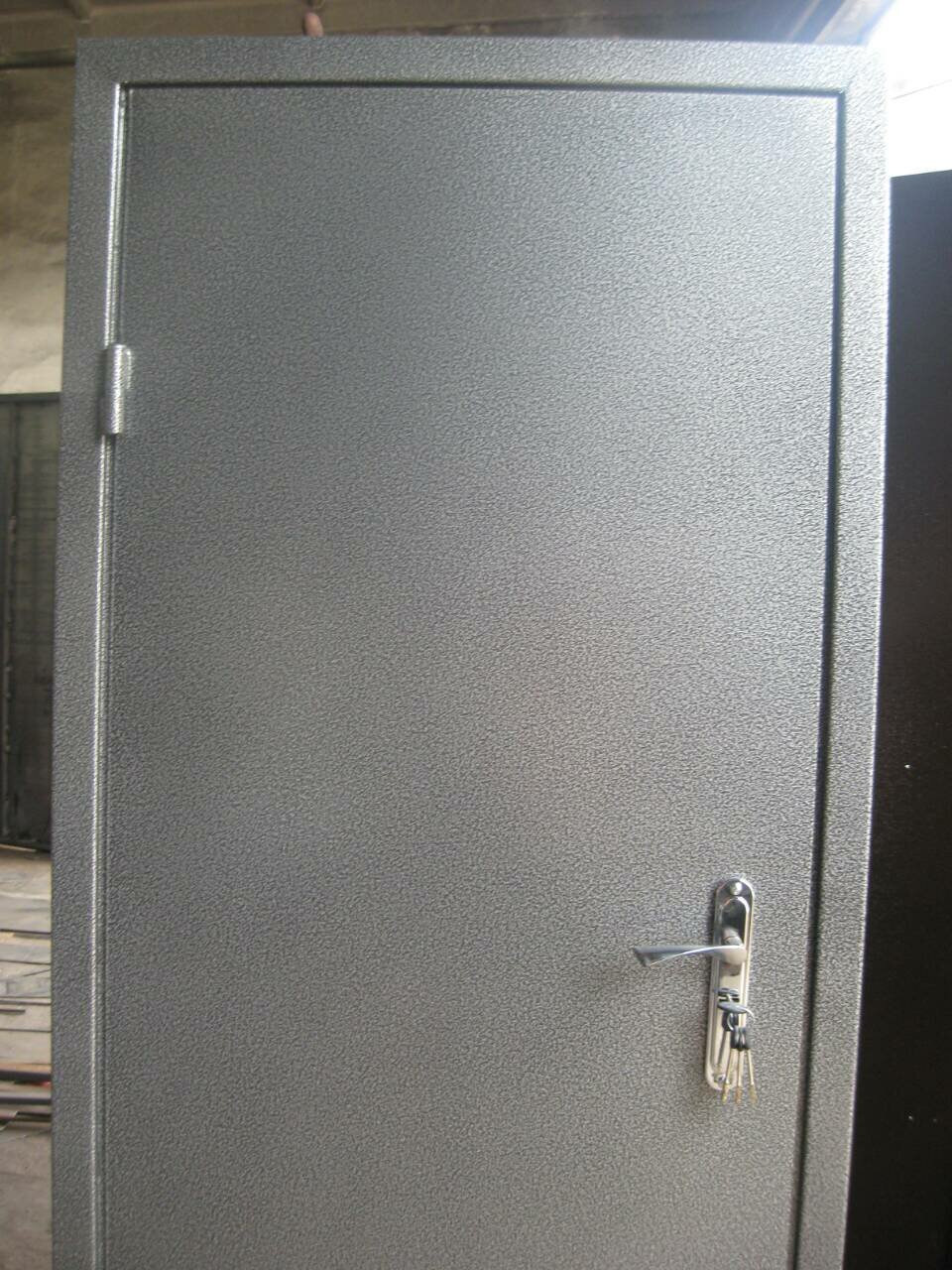 Из рук в руки бу металлические двери в