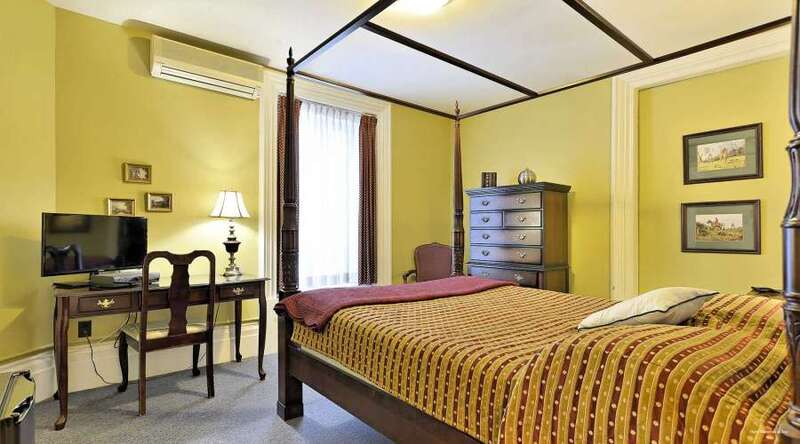 Фото Hotel Manoir de la Tour