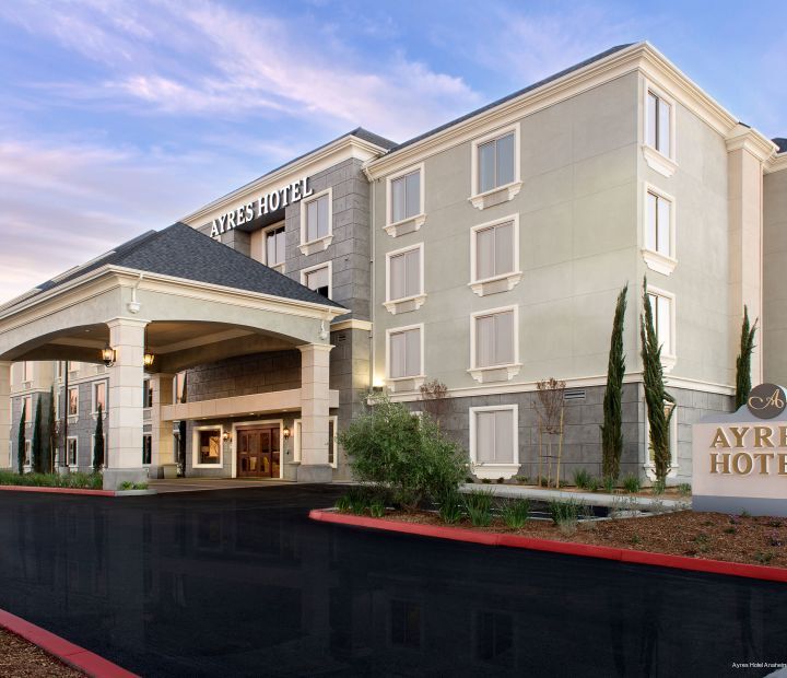 Фото Ayres Hotel Anaheim