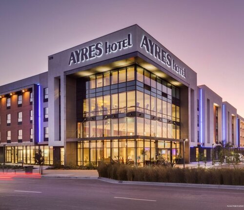 Внешний вид отеля Ayres Hotel Anaheim в Анахайме, фото 3