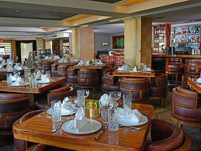 Фото Hotel Shangri La Santa Monica