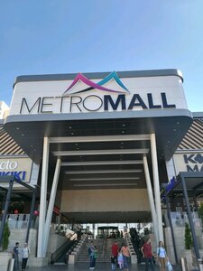 instreet metromall