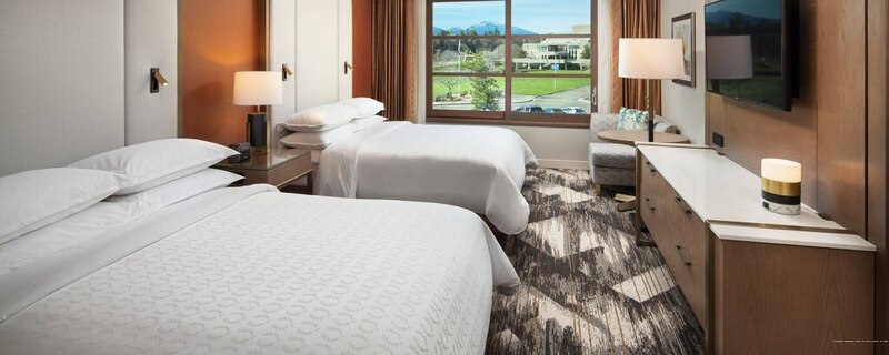 Фото Sheraton Redding Hotel at the Sundial Bridge