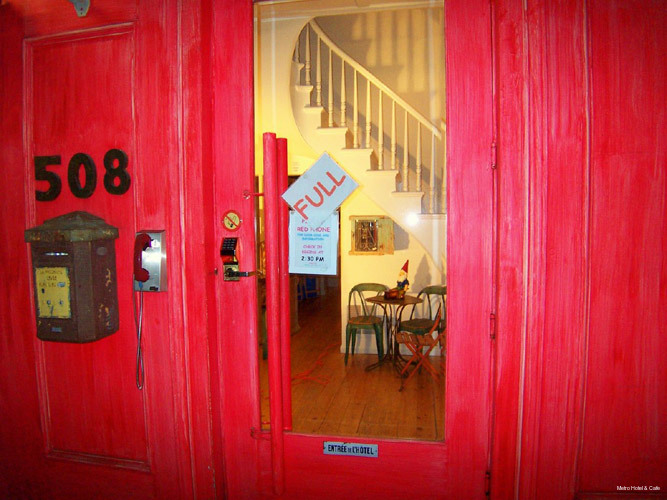 Фото Metro Hotel and Cafe