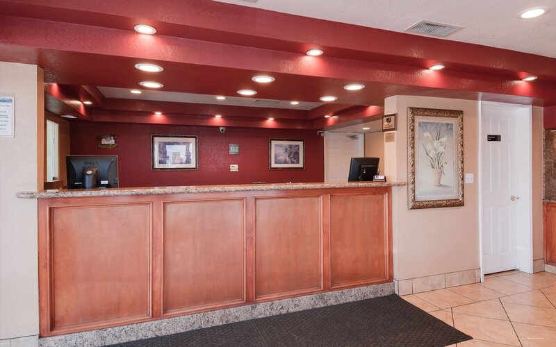 Фото Holiday Inn Express Santa Rosa North, an Ihg Hotel