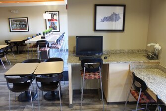 Фото TownePlace Suites Bowling Green