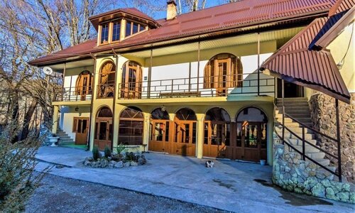 Гостиница Эдем в Гузерипле