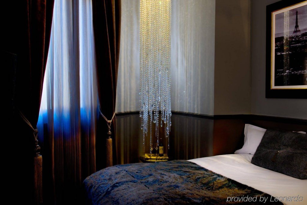 Фото Hotel Lumen Paris Louvre