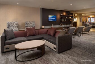 Фото Courtyard by Marriott Baton Rouge Siegen Lane