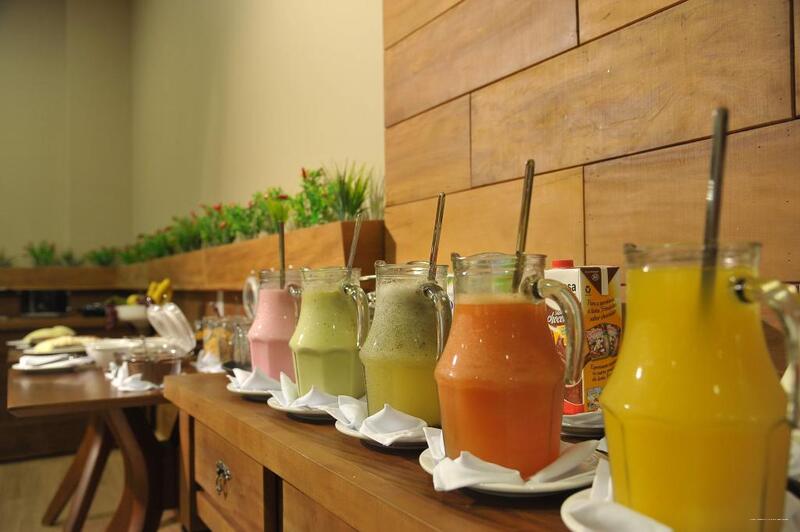 Фото Hotel Maestro Villa Do Lago Toledo