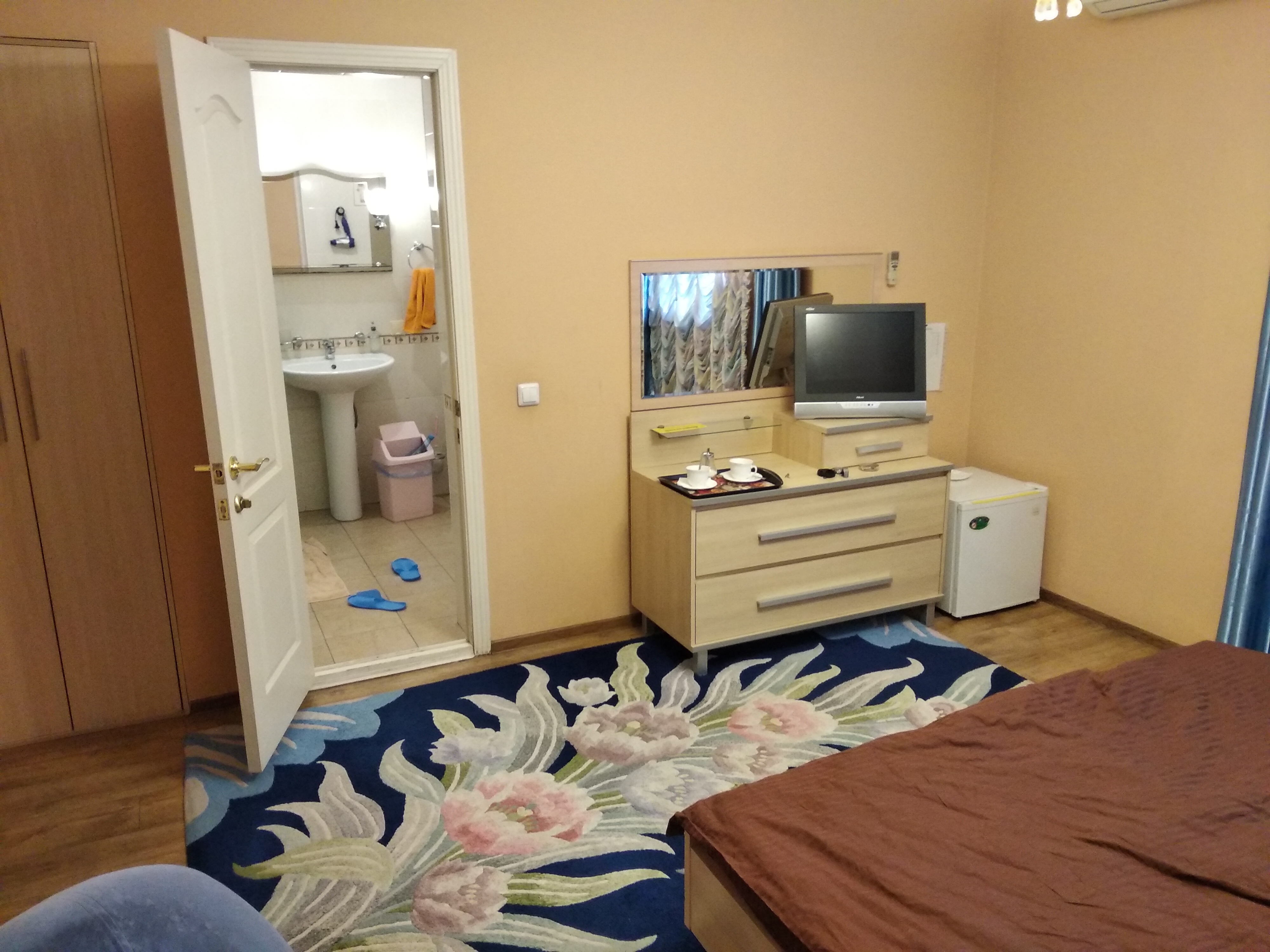 Фото Family Hotel