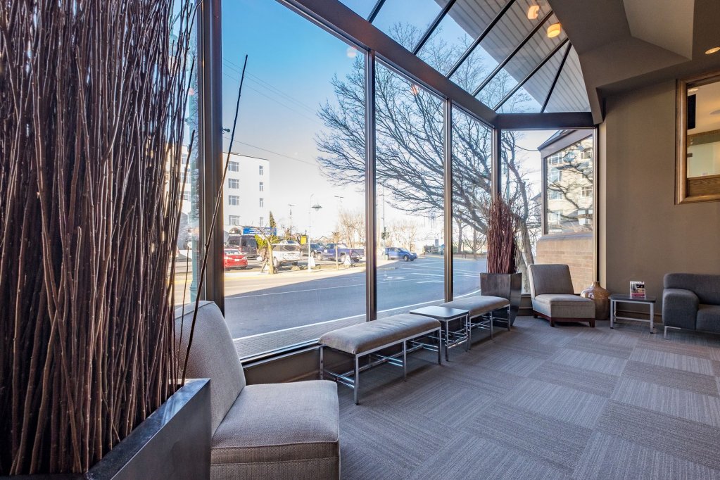 Фото Coast Bastion Hotel