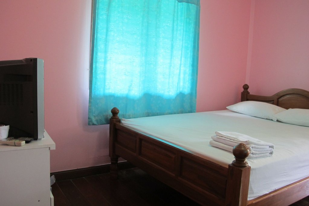 Фото The Green Resort Sri Racha