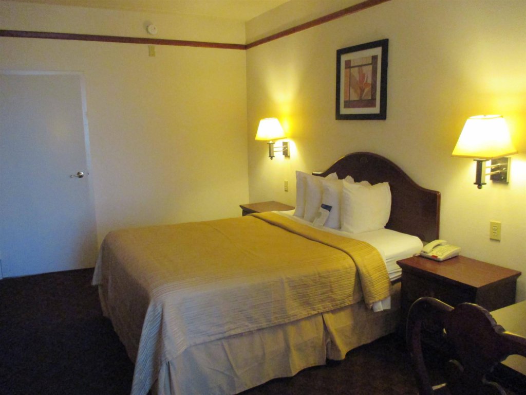 Фото Hampton Inn Seaford