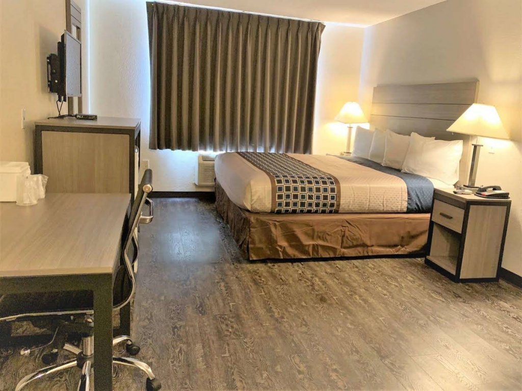 Фото SureStay Hotel by Best Western Albuquerque Midtown