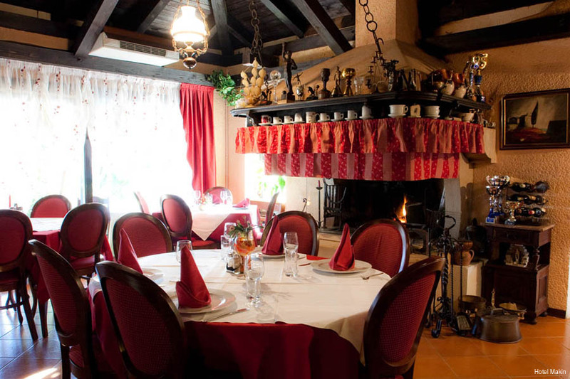 Фото Hotel Makin