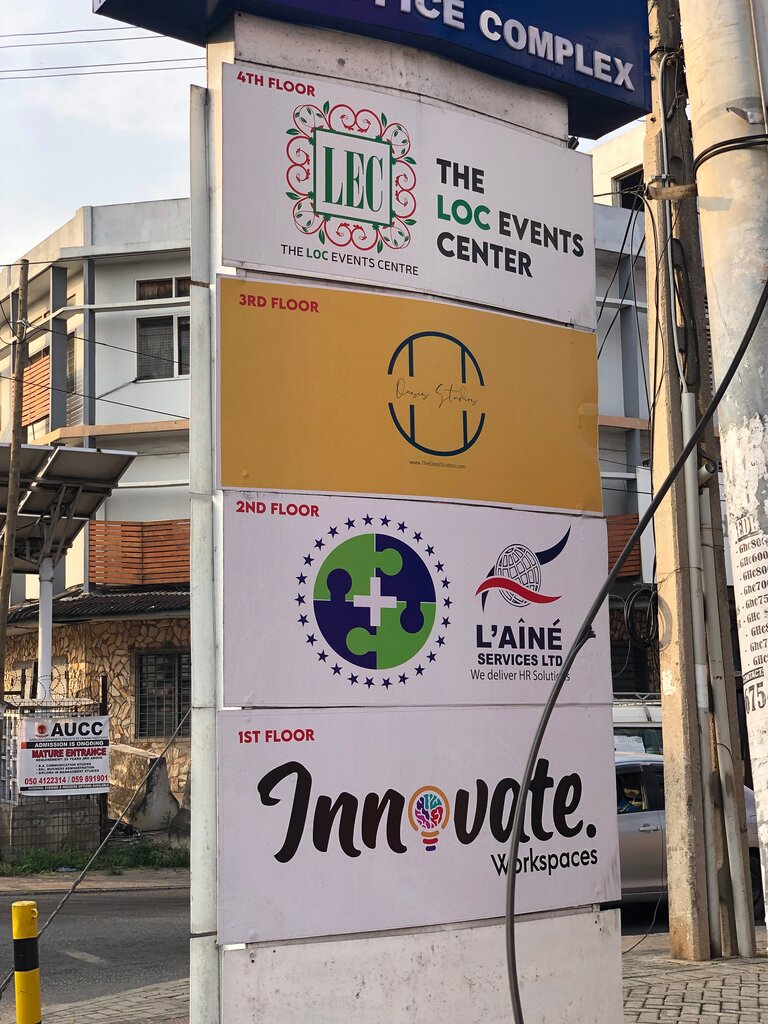 Web design studio Innovate workspace, Accra, photo