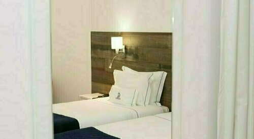 Гостиница Hotel Veleiro в Синише