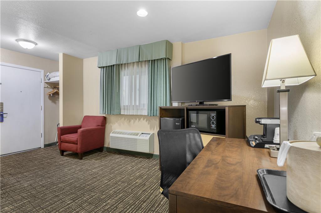 Фото Best Western Petaluma Inn