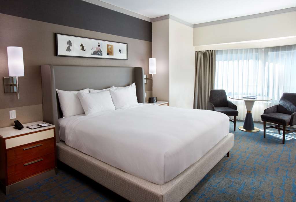 Фото New York Hilton Midtown
