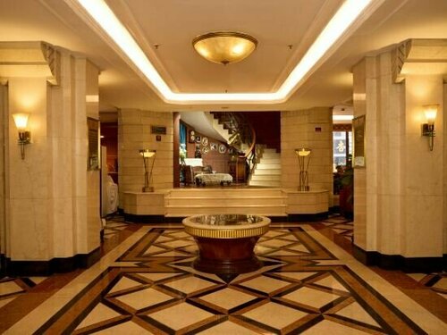 Home Inn Shanghai Nanjing Road Walking Street