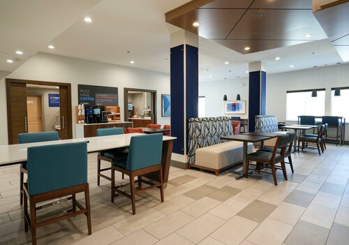 Гостиница Holiday Inn Express & Suites Cedar Hill, an Ihg Hotel в Гранд Прейри
