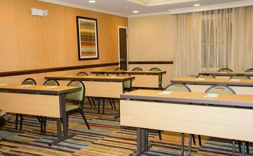 Гостиница Fairfield Inn & Suites by Marriott Butler в Батлере