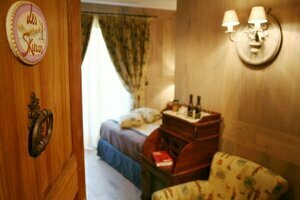 Гостиница Hotel Letterario Locanda Collomb в Ла-Тюиле