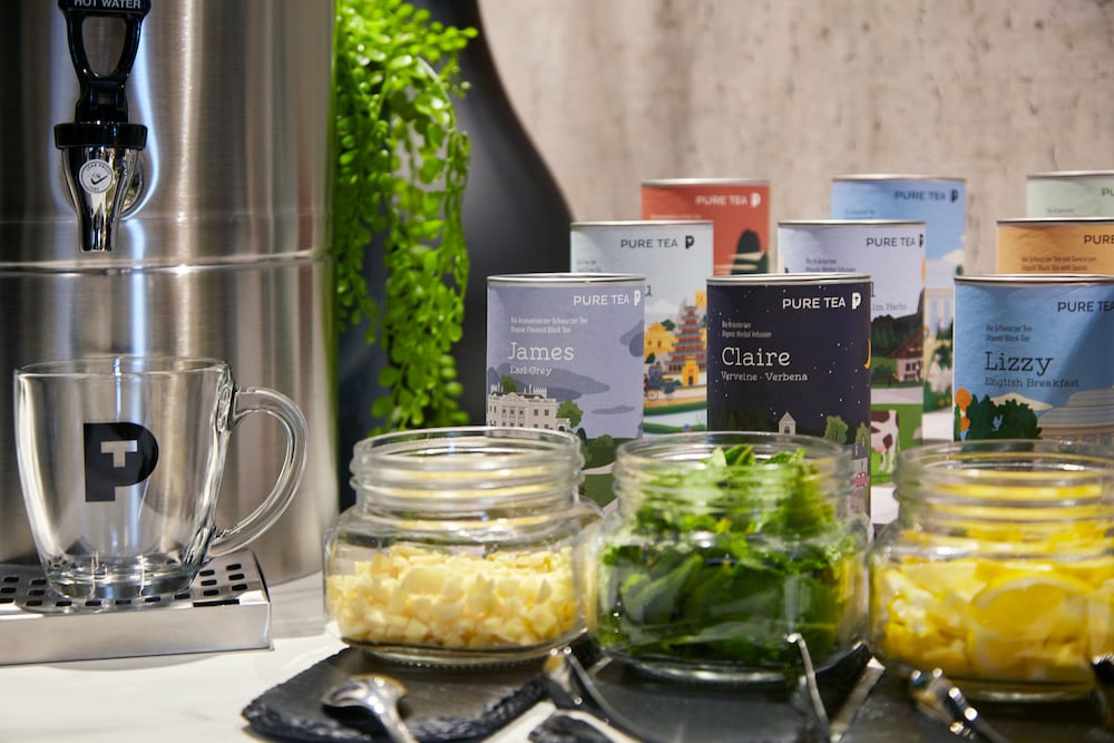 Фото The niu Hub