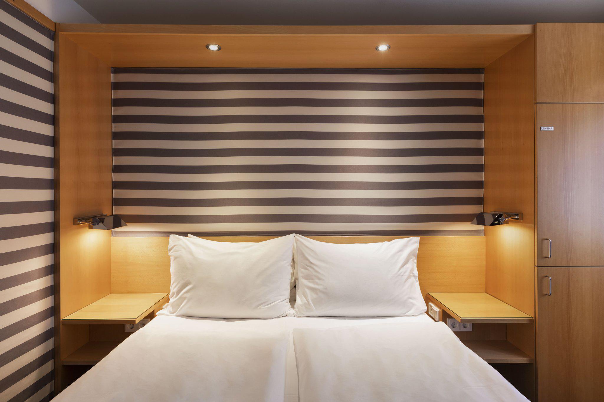 Фото Holiday Inn Vienna City